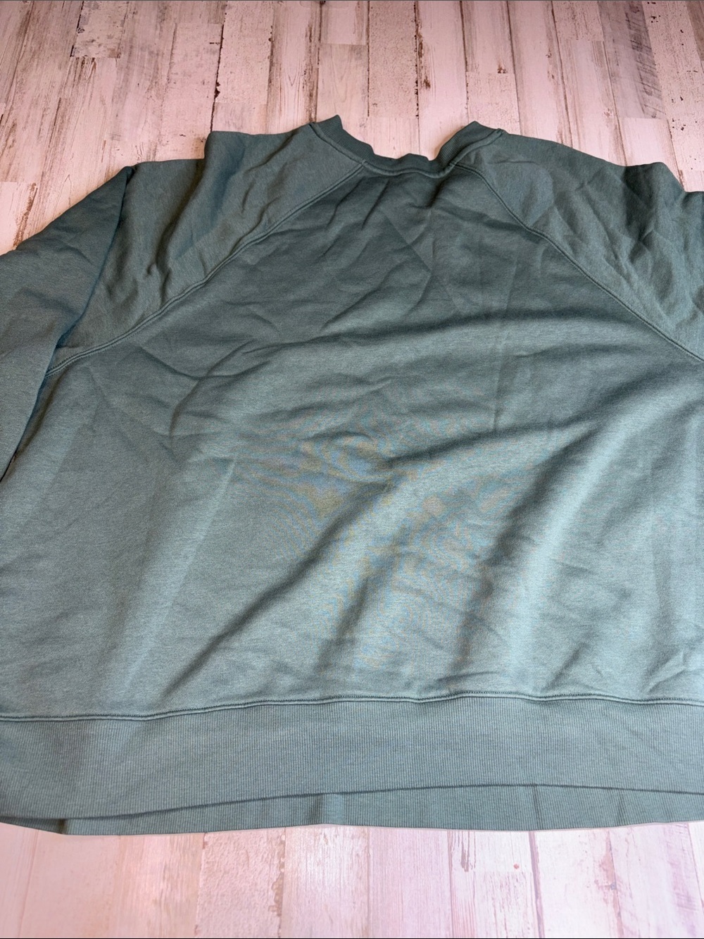 Old Navy Women's Crewneck Sweatshirt in Sage Green Plus Size 3X - Picture 7 of 12